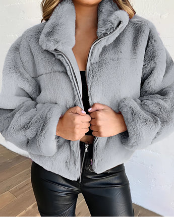 Cozy grey teddy jacket in soft fleece material, featuring a zip-up design with a high collar, suitable for plus-size wear, shown in size 5XL.