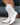 Weiße perforierte Damen Cowboy Stiefel, Sommer Western Ankle Boots, Größe 43, getragen von einer Person.
